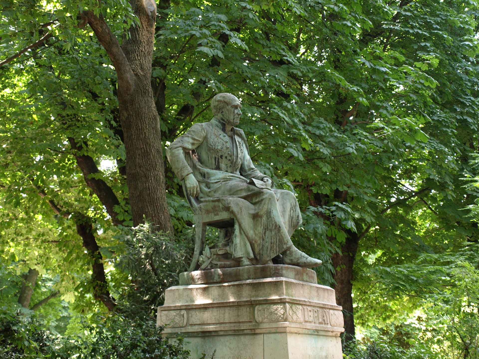 Side View of the Monument to Le Play